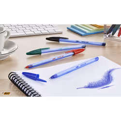 BIC Cristal Soft, Penne Nere a Sfera (Punta Media 1.2mm), Confezione da 10