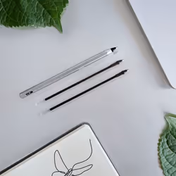 BIC Cristal Re'New, Penna Ricaricabile Blu a Sfera, Fusto in Metallo (Punta 1mm), Confezione 1 Penna + 2 Ricariche - Vista aggiuntiva 6