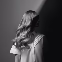 Rowenta X KARL LAGERFELD SF161L Piastra per capelli Caldo Nero 1,8 m - Vista aggiuntiva 4