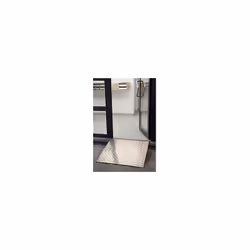 Rampa per marciapiede, portata 200 kg, lungh. x largh. 800 x 800 mm. Fornitura = preassemblato, montaggio finale a cura del c ...