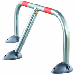Barriera pieghevole DESIGN con basi in resina super resistenti (resiste a 10 tonnellate di compressione) senza rugosità per s ...