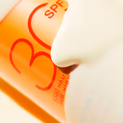 Nuxe Sun delizioso spray viso e corpo SPF30 150 ml - Vista aggiuntiva 4