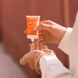 Avene 3282770100914 protezione solare e prodotto doposole Crema per la protezione solare Viso 50 Adulti - Vista aggiuntiva 4
