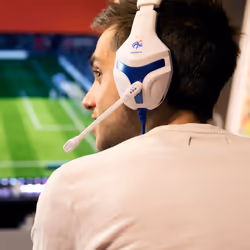 Konix KX FFF NEMESIS WHITE HEADSET Auricolare Cablato A Padiglione Gaming Nero, Blu, Bianco - Vista aggiuntiva 4