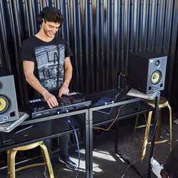 Hercules Inpulse 500 Mixer con controllo DVS (Digital Vinyl System) Nero - Vista aggiuntiva 8