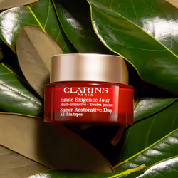 Clarins Super Restorative All Skin Types Day Cream 50 ml - Vista aggiuntiva 6