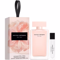 Un profumo di lusso è sempre la scelta giusta per far davvero contento qualcuno. Regalare il kit di profumi da donna narciso ...
