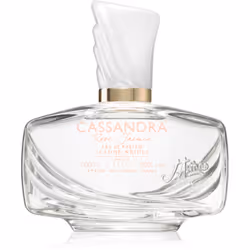 Avvolgiti nelle note di rosa e gelsomino che ti trasporteranno nei primi caldi giorni di inizio estate! L'eau de Parfum da do ...