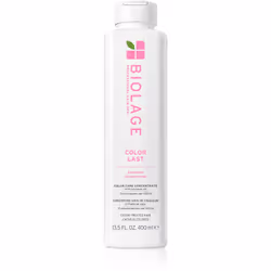 Un colore vibrante della tinta dei capelli per fino a 4 settimane grazie allo shampoo con olio di soia