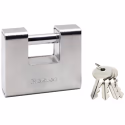 Il lucchetto armato Master Lock N 690EURD è caratterizzato da un corpo in acciaio largo 90 mm per una maggiore robustezza e r ...