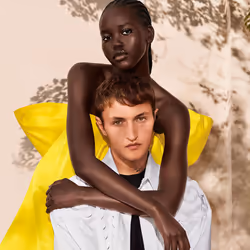 Valentino Uomo Born In Roma Yellow Dream eau de toilette vaporizzatore 50 ml - Vista aggiuntiva 4