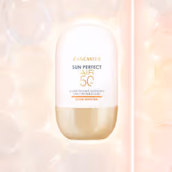 Lancaster Sun Perfect AIR Daily Invisible Fluid SPF50 Glow Booster, 40ml - Vista aggiuntiva 3