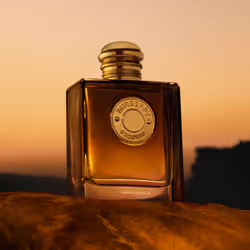 Burberry Goddess Amber Vanilla Eau De Parfum 50ml - Vista aggiuntiva 4