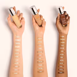 Clarins Skin Illusion Full Coverage 30 ml Flacone a pompa Liquido 112.5W - Vista aggiuntiva 2