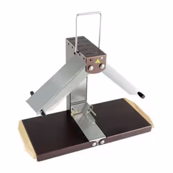La Raclette Breziere Montagnarde a 1/4 di forma Bron Coucke BREZ05 si adatta a tutti i formati di formaggio. 2 rampe di risca ...