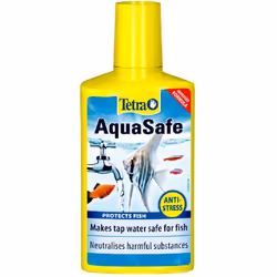 TETRA AquaSafe 100mlRende l'acqua del rubinetto sicura per i pesci. Neutralizza le sostanze dannose. Riduce lo stress ai camb ...