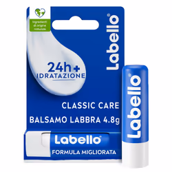 La formula piacevolmente morbida di questo burrocacao labbra dona idratazione intensa e duratura per 24 ore fondendosi istant ...
