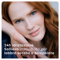 Labello Med Repair 4.8 g, Burrocacao labbra idratante e riparatore con vitamina E SPF 15 5,5 ml Protezione per le