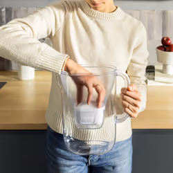 Brita Style Essential Caraffa filtrante 2,4 L Trasparente, Bianco - Vista aggiuntiva 3