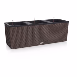 Che sia per creare uno spazio verde o come frangivista, il vaso TRIO Cottage offre moltissimo spazio alle tue piante, anche i ...