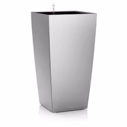 Da solo o combinato ad altri vasi, in casa o nella hall di un ufficio... CUBICO Premium è versatile, arricchisce con gusto qu ...