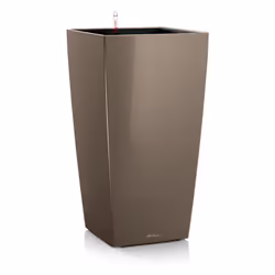 Da solo o combinato ad altri vasi, in casa o nella hall di un ufficio... CUBICO Premium è versatile, arricchisce con gusto qu ...