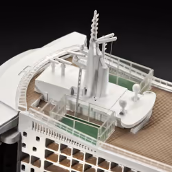 Revell Queen Mary 2 Modello di nave passeggeri Kit di montaggio 1:700