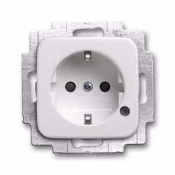 Busch-Jaeger 2013-0-5281, CEE 7/3, 2P+E, Bianco, 250 V, 16 A, 71 mm