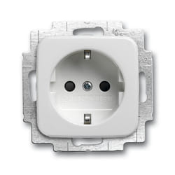 Busch-Jaeger 2013-0-5291 presa energia CEE 7/3 Bianco