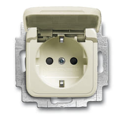 Busch-Jaeger 20 EUKB-212 presa energia CEE 7/3 Beige