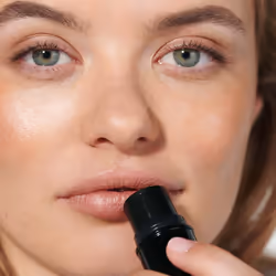 Dr. Hauschka Lip to Cheek cipria 6,1 g 04 Gold Crema - Vista aggiuntiva 5