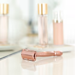 Wilkinson Sword Intuition Rose Gold lametta 15 pz Donna - Vista aggiuntiva 3