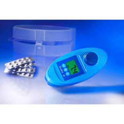Lovibond - Fotometro Elettronico Scuba ii per Analisi Ph + Cloro + Alcalinita & Acido Cianurico - Analisi Acqua Piscina e Idromassaggio con 70