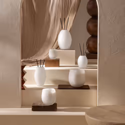 ipuro Atelier candela di cera Cilindro Agrume, Floreale, Fruttato, Pesca, Rosa, Legno di Sandalo, Vaniglia Bianco 1 pz - Vista aggiuntiva 4