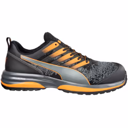 Colorate, ricche di particolari e inserti arancio fluo, le scarpe da lavoro Puma Charge Orange Low S1P HRO SRC ESD sono uno d ...