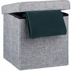 Nel capiente contenitore del pouf c’è posto per cuscini, riviste, giocattoli e tanto altro. Il pouf a cubo si piega e si cons ...
