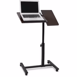 Con questo tavolo porta laptop regolabile in altezza potrai lavorare ovunque senza alcun problema. Il tavolo ha 2 e superfici ...