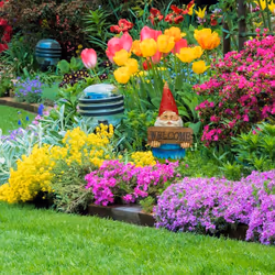 Relaxdays Gartenzwerg "Welcome" Statua da giardino a forma di gnomo Pietra Multicolore 1 pz