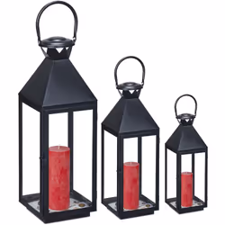 Dona un tocco di stile al tuo soggiorno o al tuo giardino con queste lanterne decorative in set da 3. Disponibili in tre diff ...