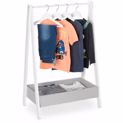 Questo stand appendiabiti in legno è un highlight per lacamera dei tuoi bambini. Realizzato in legno di pino e MDF, il guarda ...