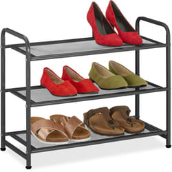 Relaxdays Scarpiera Ingresso, Mobiletto Portascarpe con 3 Ripiani per 6 Paia di Scarpe, Salvaspazio, 48x60x25 cm, Nero