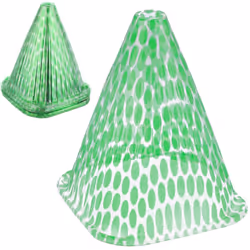 Con queste coperture a cono le tue giovani piante sopravviveranno tranquillamente l'inverno fino all'arrivo della primavera.  ...