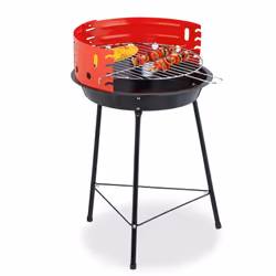Con questo barbecue a carbonella sarai super attrezzato per il tuo prossimo picnic estivo: il design compatto e leggero offre ...