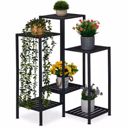 Lo scaffale per piante crea finalmente lo spazio necessario per presentare i tuoi fiori preferiti in modo decorativo. Fiori c ...