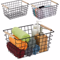 Con i cestini in metallo in un set da 3, puoi portare a casa degli organizer pratici e decorativi. Che si tratti di cestini d ...