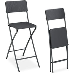 Relaxdays Sgabello Alto Pieghevole, Set da 2, H: 78 cm, Sedia da Bar con Schienale e Poggiapiedi, Aspetto Rattan, Grigio