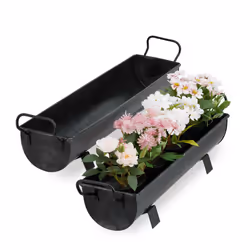 Questi vasi semicircolari dall’effetto zincato sono ideali per trapiantare i vostri fiori e faranno una bellissima figura sul ...