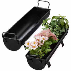 Questi vasi semicircolari dall’effetto zincato sono ideali per trapiantare i vostri fiori e faranno una bellissima figura sul ...