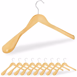 Sia per motivi professionali, sia per occasioni private, chi si vuole vestire elegantemente non può evitare di indossare un a ...