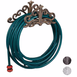 Questo supporto porta tubo è un comodo accessorio per il vostro giardino. Con il montaggio a parete non avrete mai più tubi i ...